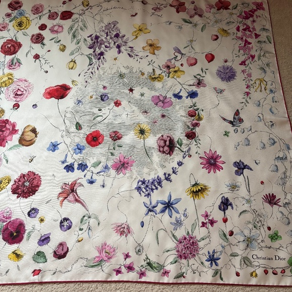 Christian Dior women’s scarf - Picture 1 of 5